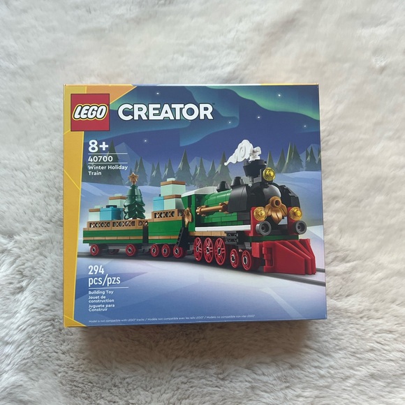 Lego Winter Holiday Train. - Picture 1 of 2